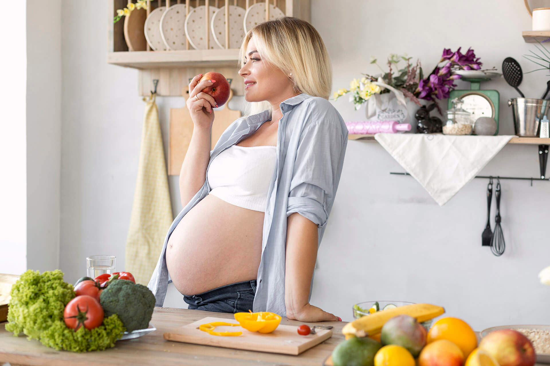 Как вес матери влияет на здоровье ребенка: ученые провели исследование