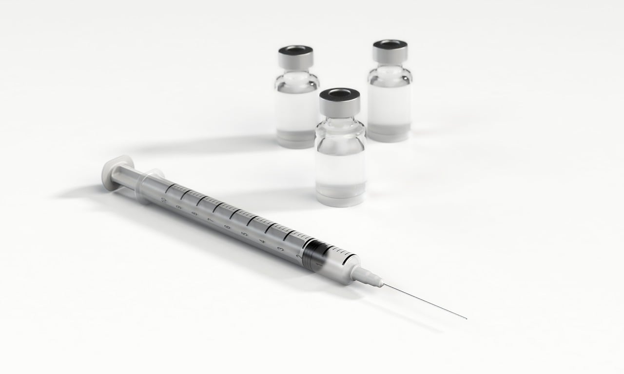 Почему вакцинироваться против гриппа рекомендуется ежегодно